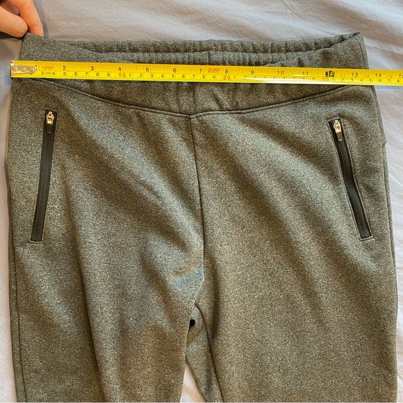Uniqlo Heattech Sweatpants - Picture 4 of 8